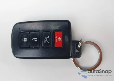 2016 Toyota Highlander Xle z USA, uszkodzony, nr VIN 5TDKKRFH9GS153441